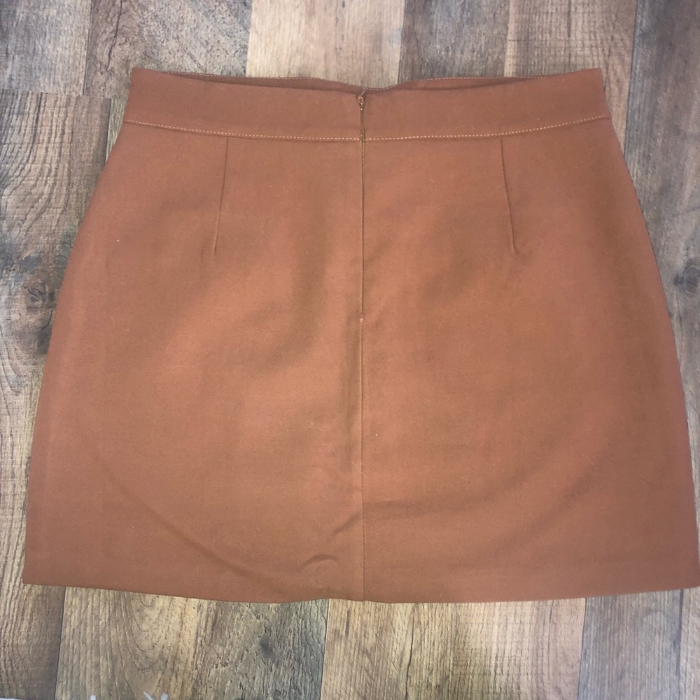 Tan shirt - Picture 3 of 3